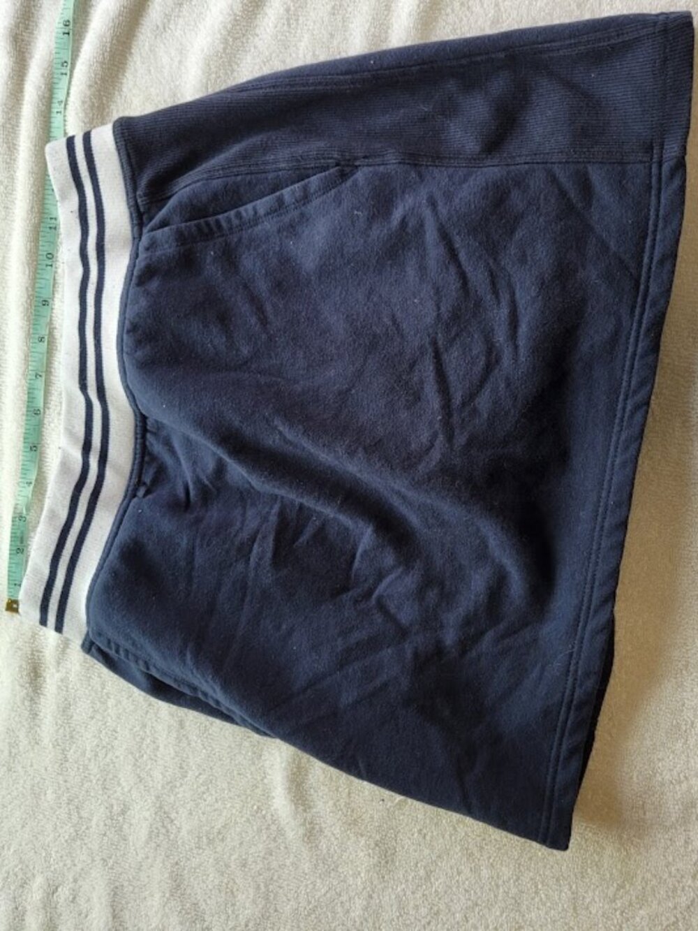 Logacious Women's Navy Skort Size Small